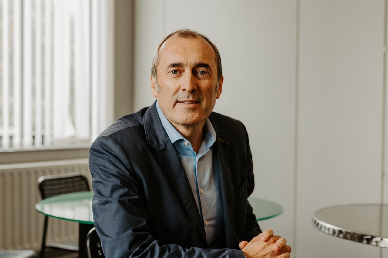 Paul Chambers Financial Advisor — Amber River