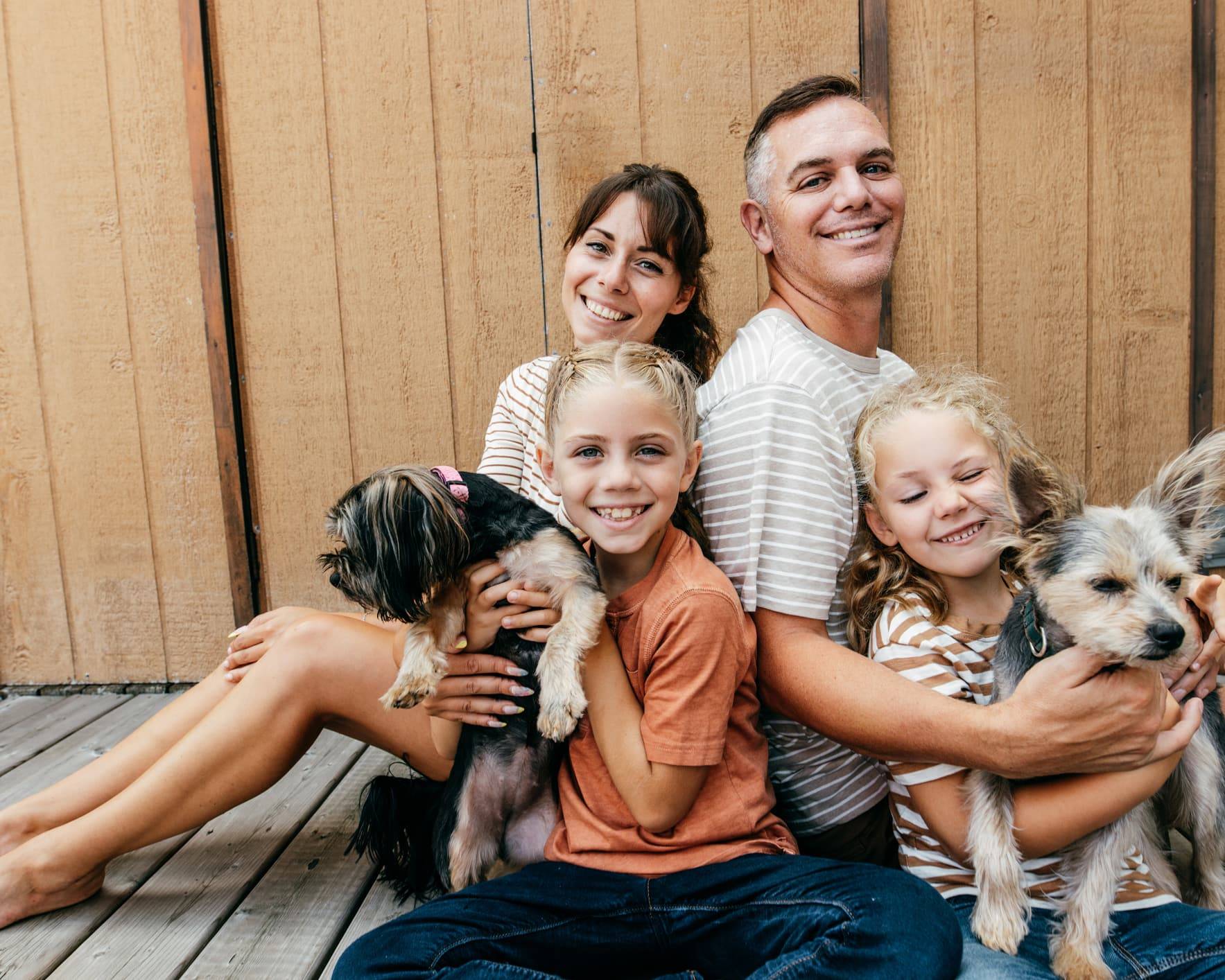 30 year old couple with young children