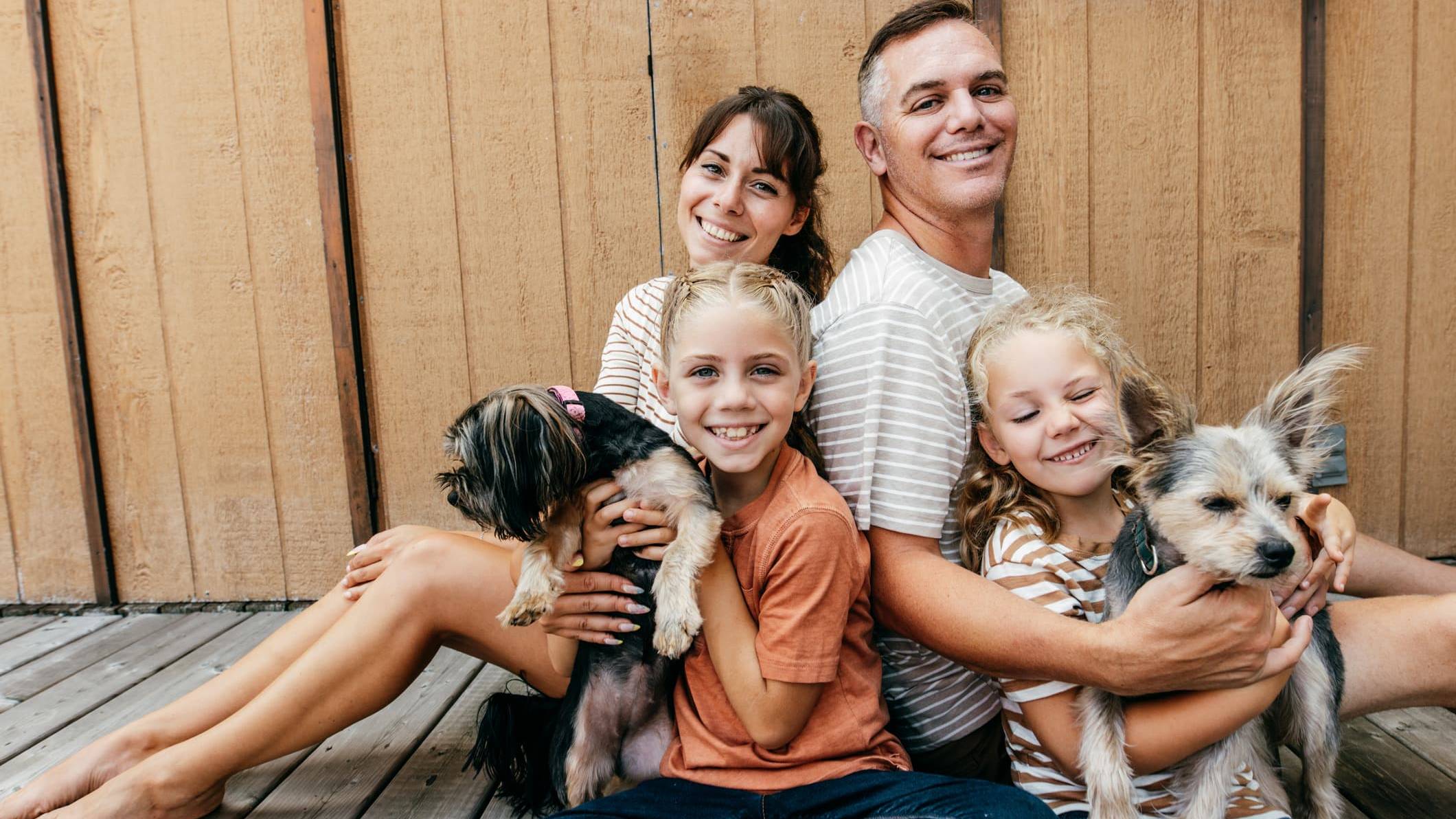 30 year old couple with young children
