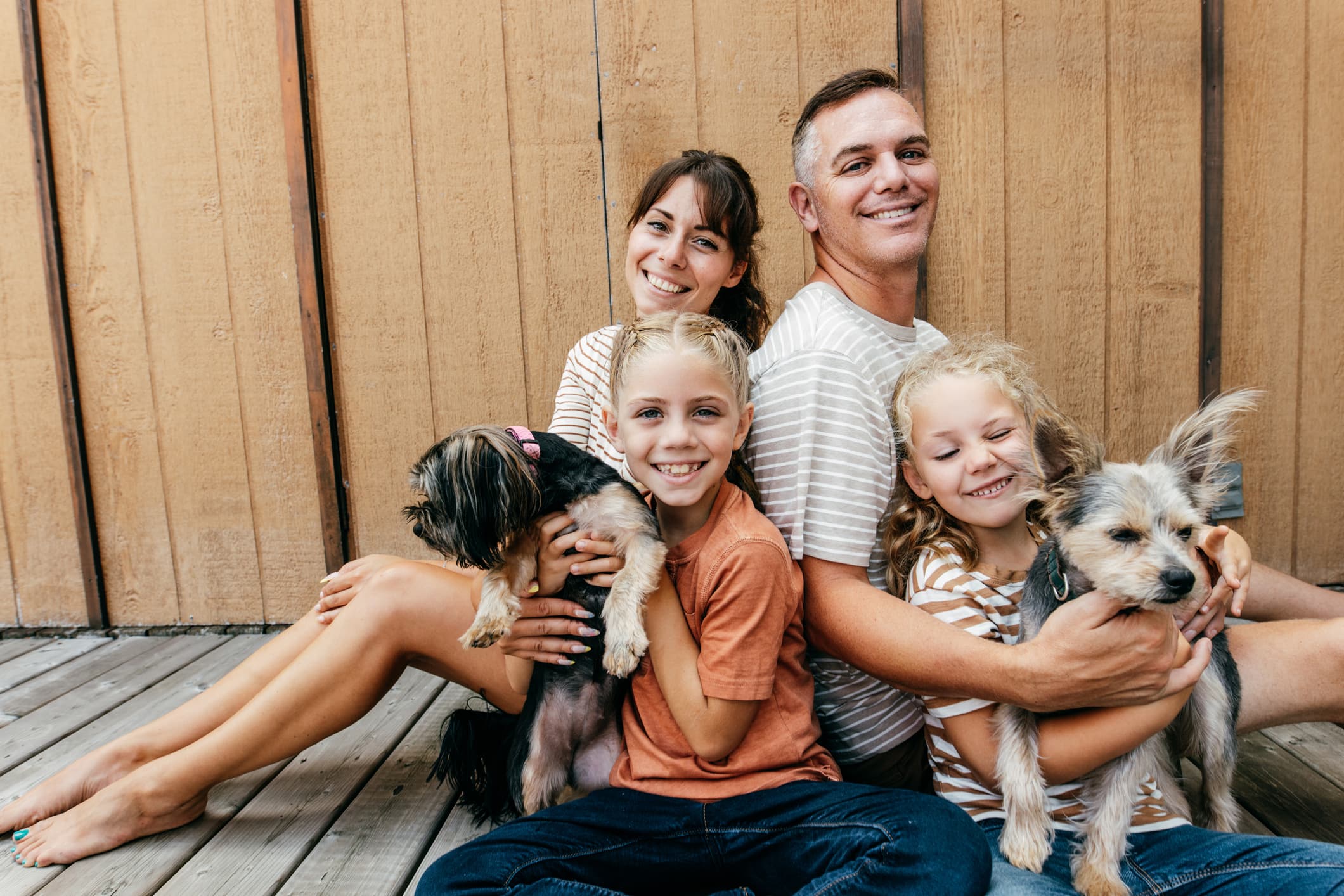 30 year old couple with young children