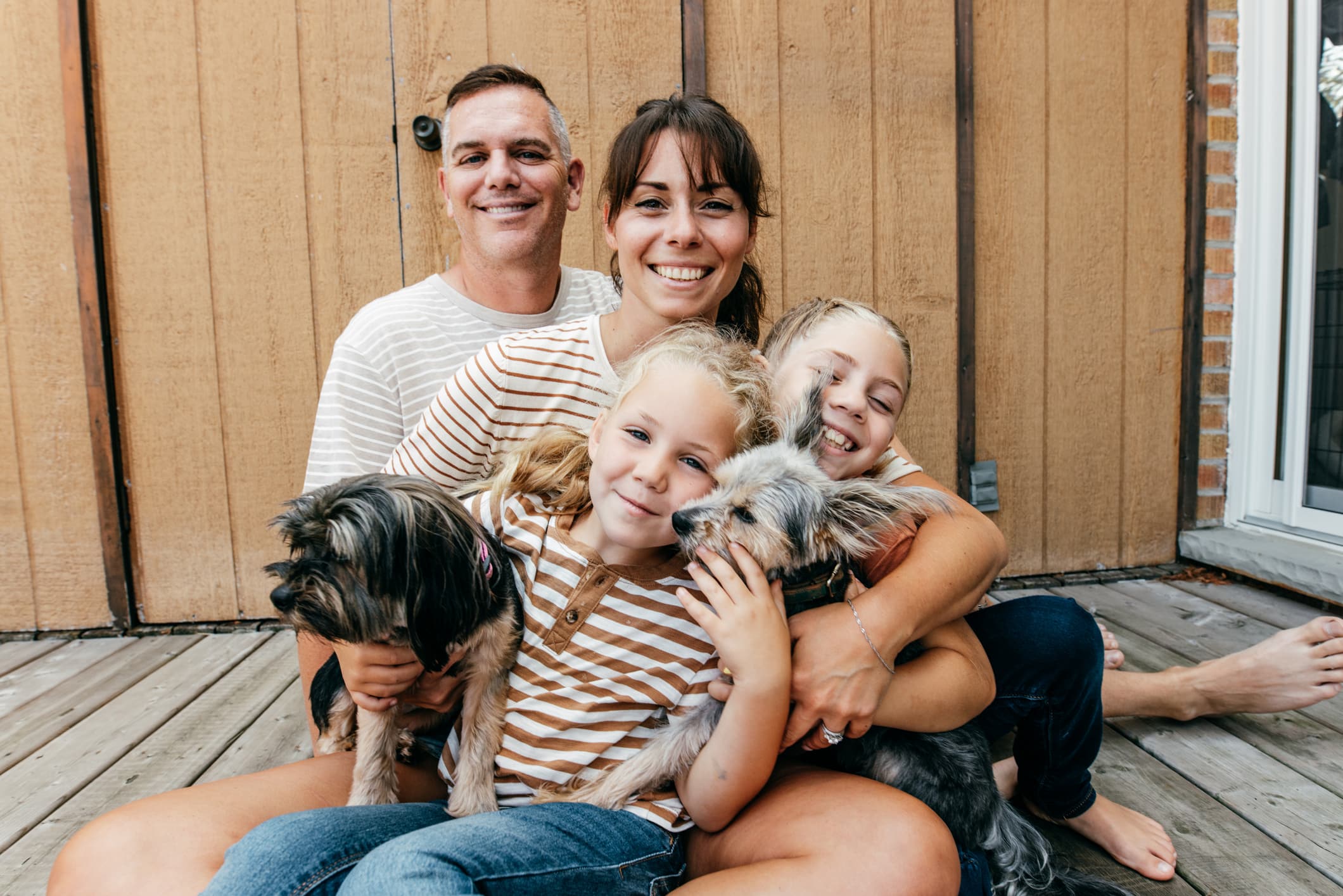 30 year old couple with young children